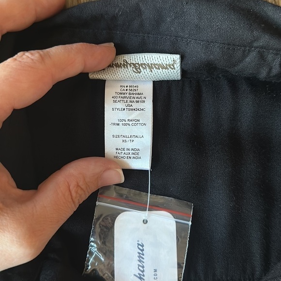 Tommy Bahama Lace Shirred Boyfriend Shirt Black Relaxed Fit Button Up XS - Picture 9 of 10